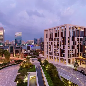 **** Hotel Canopy By Hilton Al Seef Spojené arabské emiráty